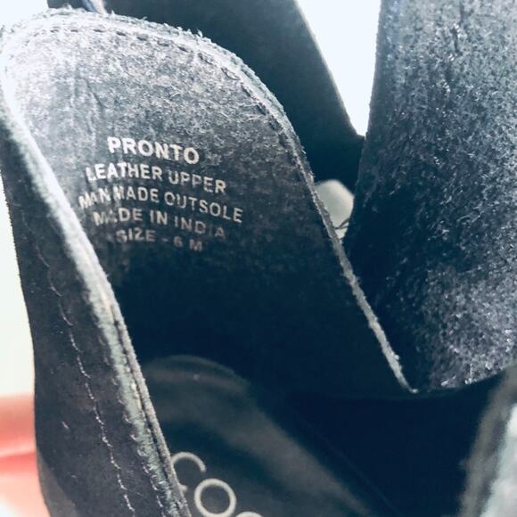 Coconuts 'Pronto' Women's 6 Side Cut Boho Black Suede Bootie - Picture 3 of 8